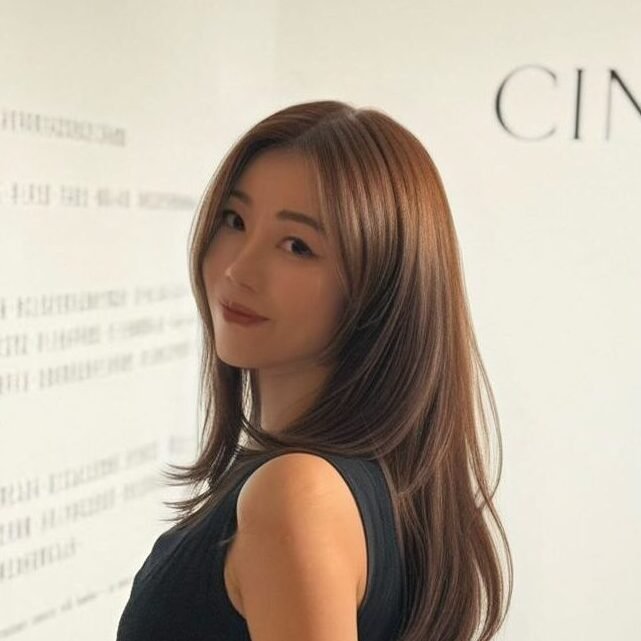 Ashley, Ambassador for The Clienteling Academy, supporting luxury businesses with clienteling training for sustainable customer loyalty and commercial success.