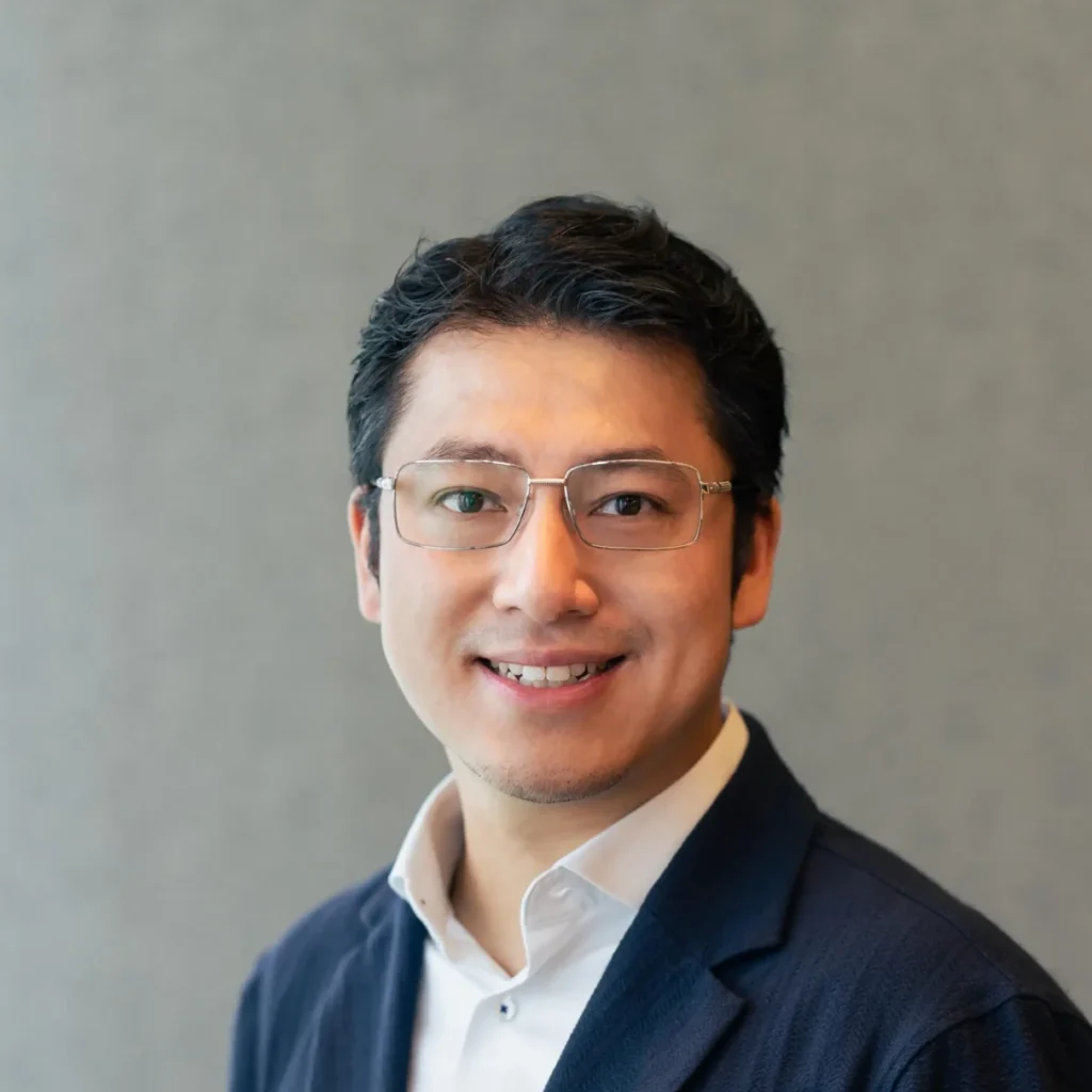 Jay, Ambassador for The Clienteling Academy, supporting luxury businesses with clienteling training for sustainable customer loyalty and commercial success.