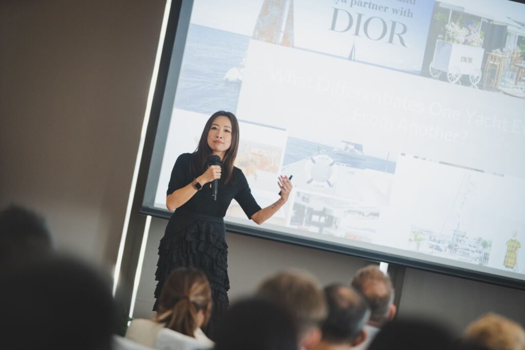 Founder Gogo Cheng delivers a keynote speech for Simpson Marine, highlighting the pathway to clienteling excellence through relationship building.